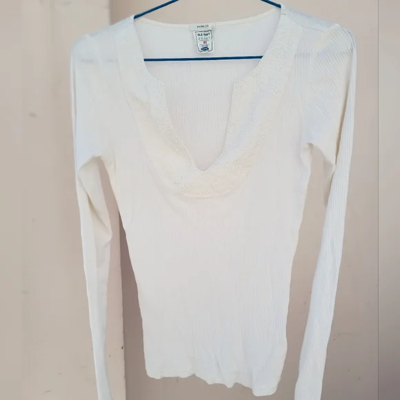 Old navy ivory full sleeves top with beaded deep U neck - Picture 6 of 11